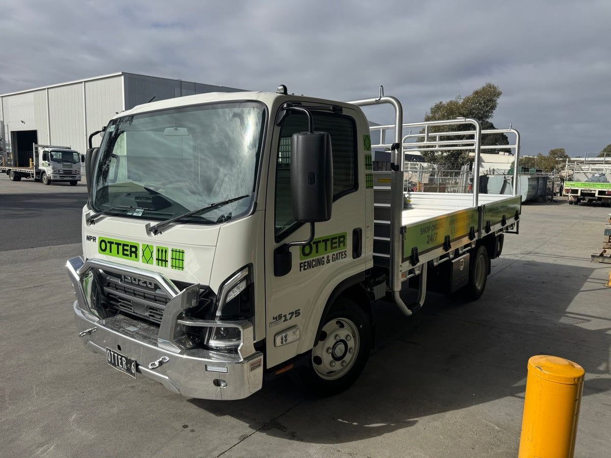 Meet OTTER 6, the newest addition to the Otter Fencing fleet!