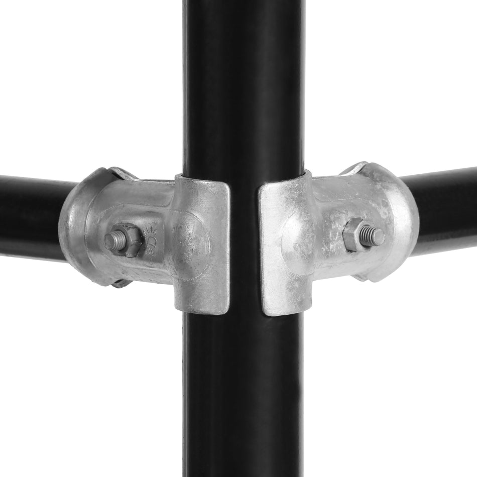 Fixed Corner Fitting Galvanised 20NB Butt x 20NB Thru